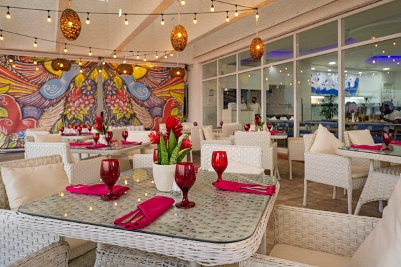 Sunset Royal Hotel Cancun Exterior photo