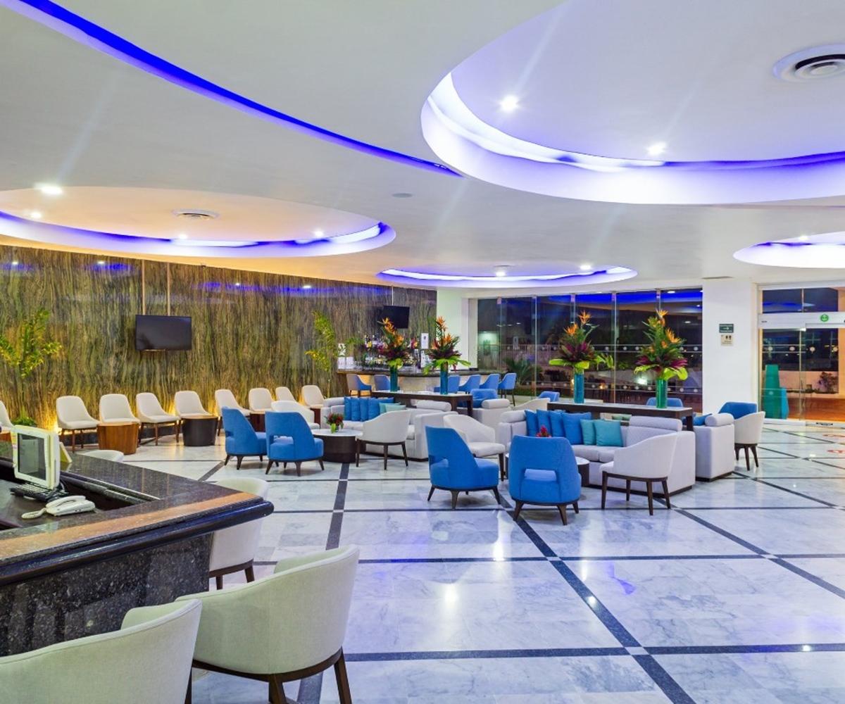 Sunset Royal Hotel Cancun Exterior photo