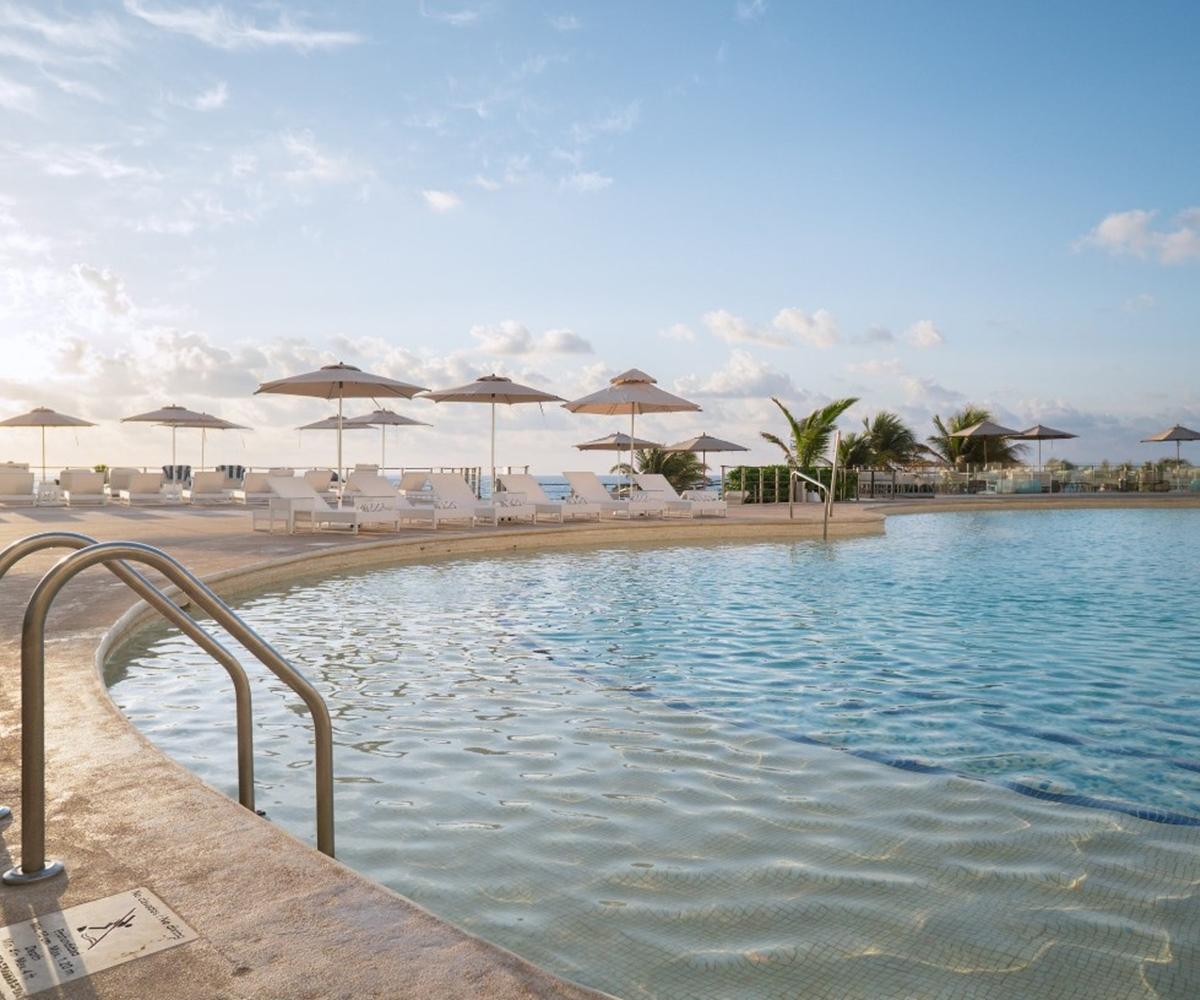 Sunset Royal Hotel Cancun Exterior photo