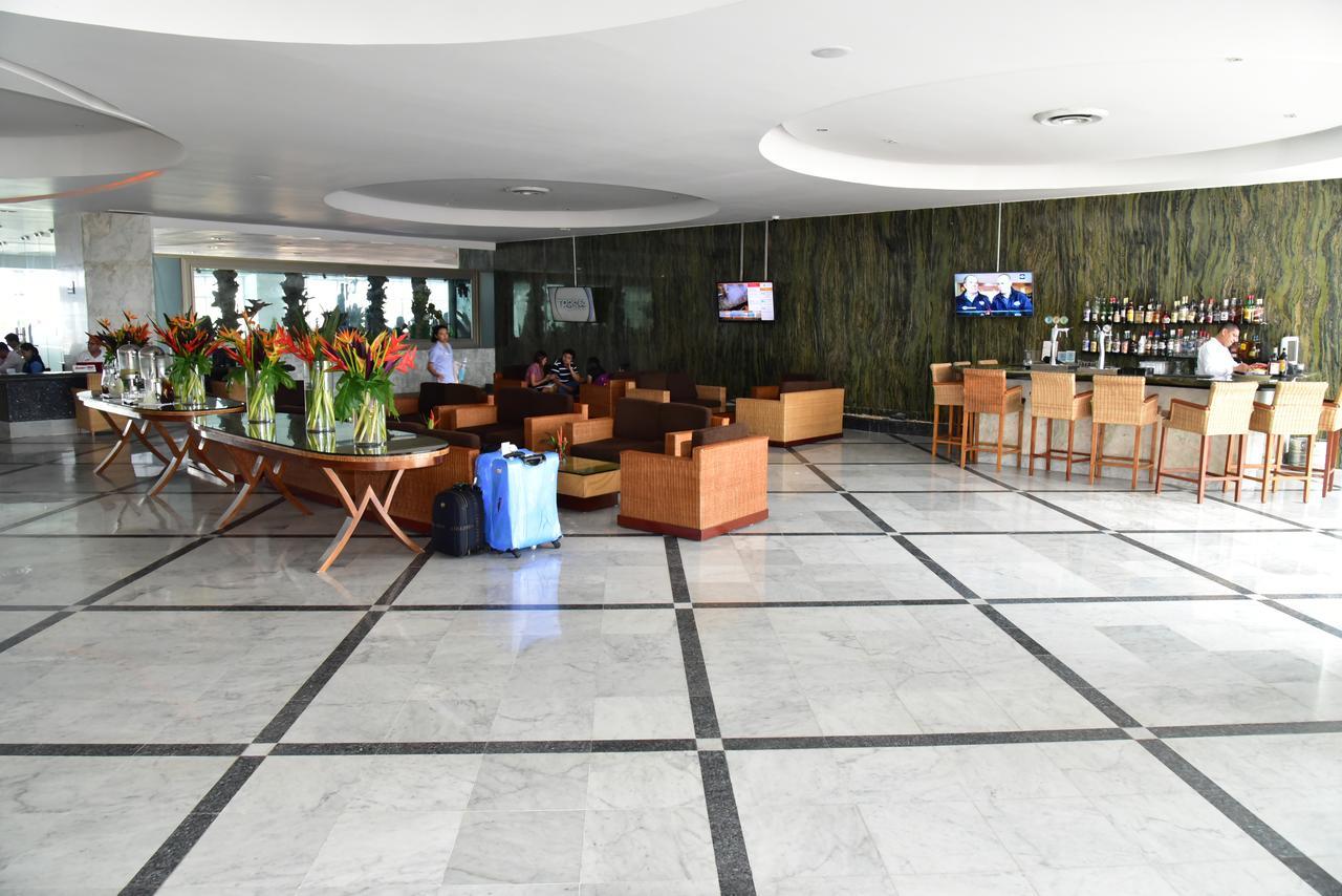 Sunset Royal Hotel Cancun Exterior photo